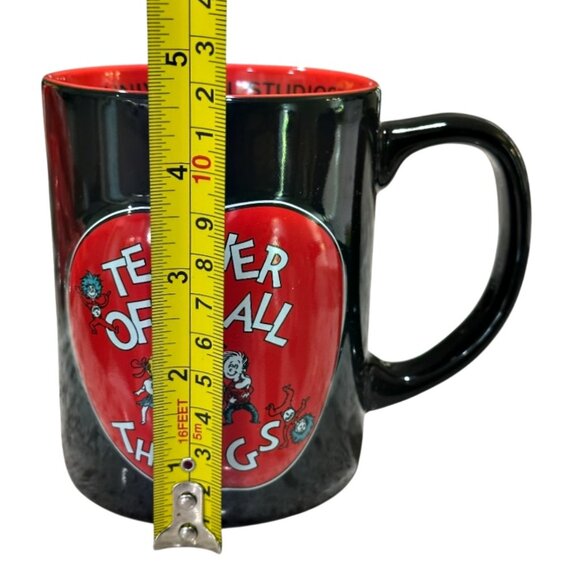 Dr Seuss Cat Hat Universal Studios Coffee Mug Teacher Things Embossed 3D Apple - Picture 8 of 8